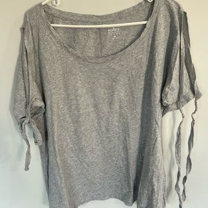 New York and Company tshirt XL - slit sleeve with ties